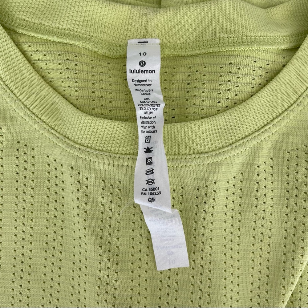lulu lemon Breeze By Cropped Tee